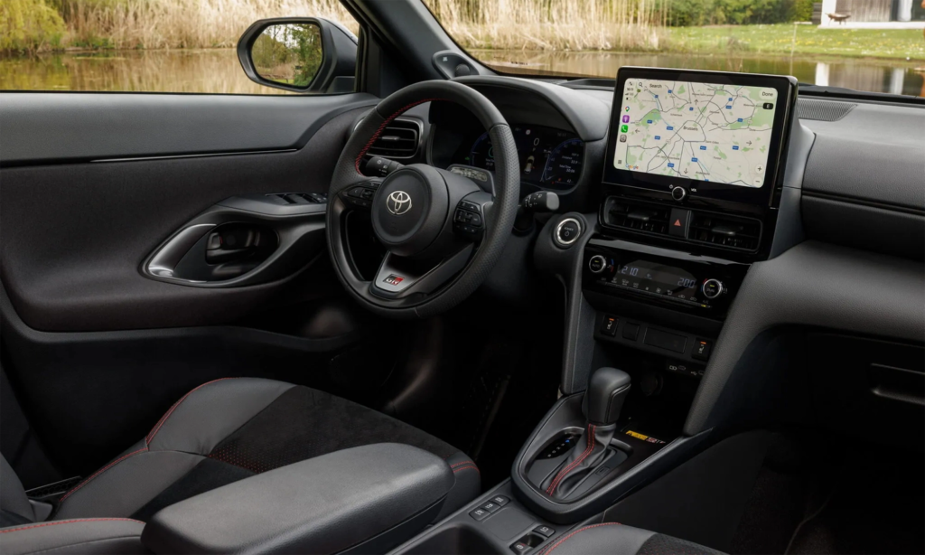 Toyota Yaris Cross 2026 ra mắt: Diện mạo mới, nâng cấp công nghệ, tiếp tục dẫn đầu phân khúc SUV đô thị