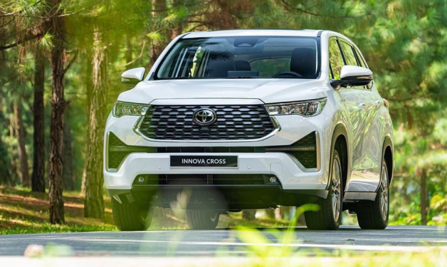 Toyota Innova Cross 2026: Giá lăn bánh mới nhất và đánh giá chi tiết mẫu MPV hybrid đáng mua
