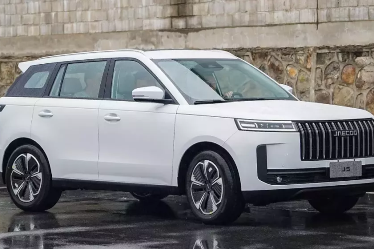 Loạt SUV địa hình sắp đổ bộ Việt Nam: Cuộc chơi mới trong phân khúc off-road