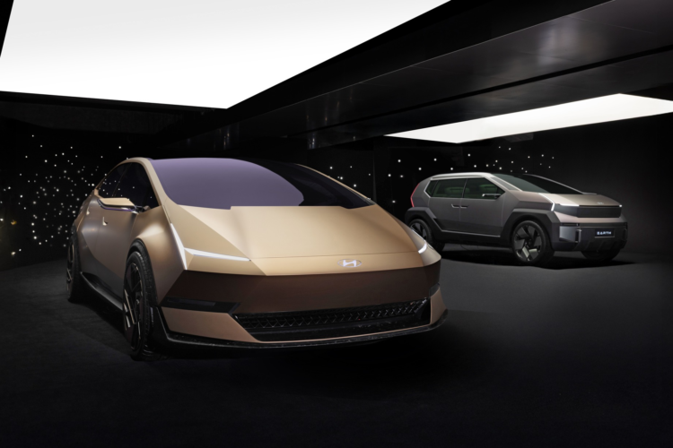 Hyundai hé lộ bộ đôi xe điện tương lai: Ioniq Venus và Earth định hình thế hệ mới
