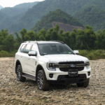 Ford Everest 2026 ra mắt Việt Nam: Thêm bản Platinum+ 300 mã lực, giá từ 1,129 tỷ đồng