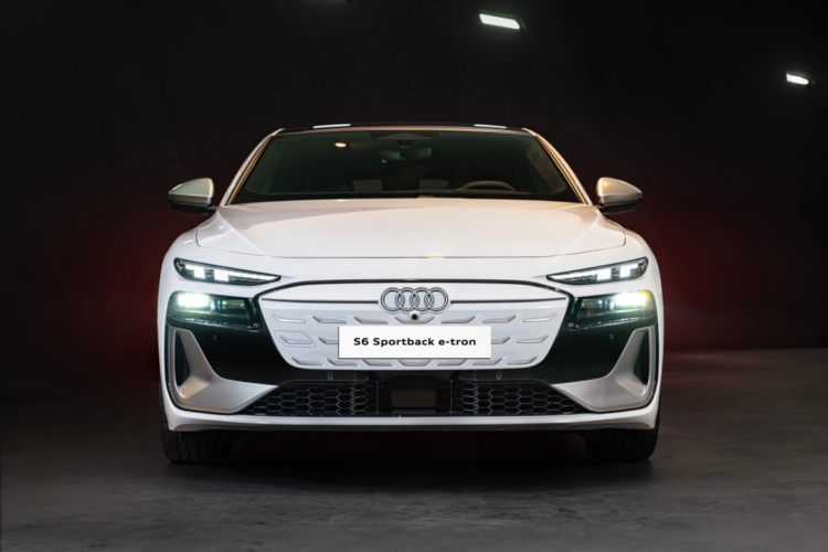 Audi S6 Sportback e-tron ra mắt Việt Nam, giá từ 4,2 tỷ đồng 8 Quảng Cáo Ô Tô - Tối Ưu Đa Nền Tảng Audi S6 Sportback e-tron ra mắt Việt Nam, giá từ 4,2 tỷ đồng
