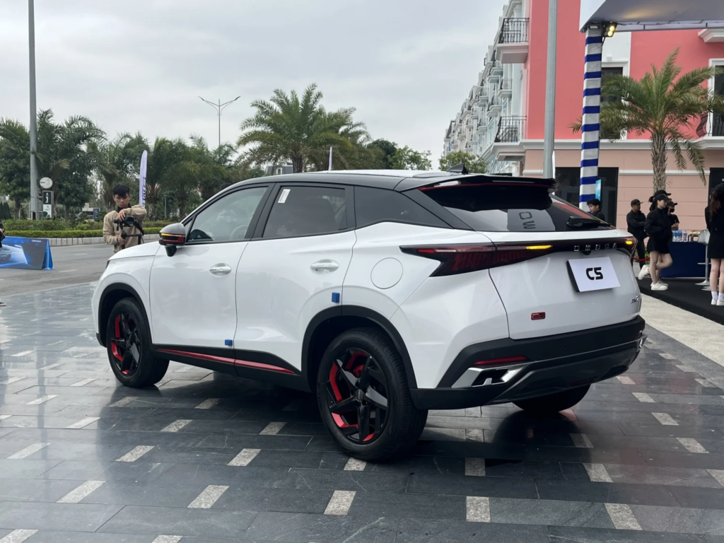 Omoda C5 giảm giá mạnh tới 80 triệu đồng, cạnh tranh Mitsubishi Xforce và Toyota Yaris Cross