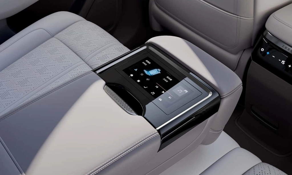 Zeekr 7X sắp ra mắt Việt Nam: SUV thuần điện cỡ D, công suất tới 637 mã lực, giá dự kiến hơn 2 tỷ đồng 9 Quảng Cáo Ô Tô - Tối Ưu Đa Nền Tảng Zeekr 7X sắp ra mắt Việt Nam: SUV thuần điện cỡ D, công suất tới 637 mã lực, giá dự kiến hơn 2 tỷ đồng